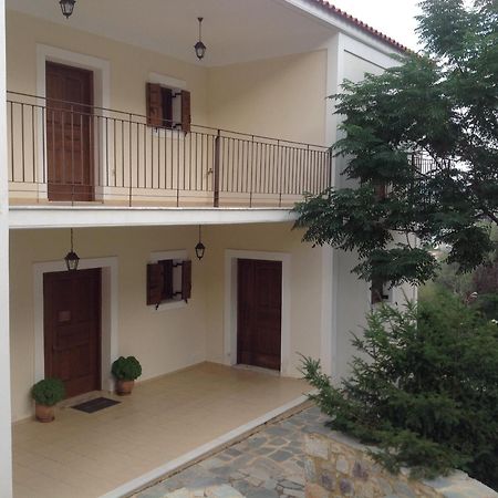 Xenonas Nikia Hotel Yerakion Exterior foto